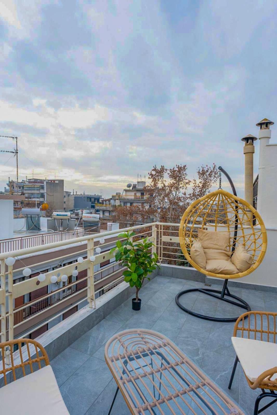 Pomegranate Luxury Penthouse Maisonette With Beautiful Terrace & Free Parking By Binobi ! Szaloniki Kültér fotó