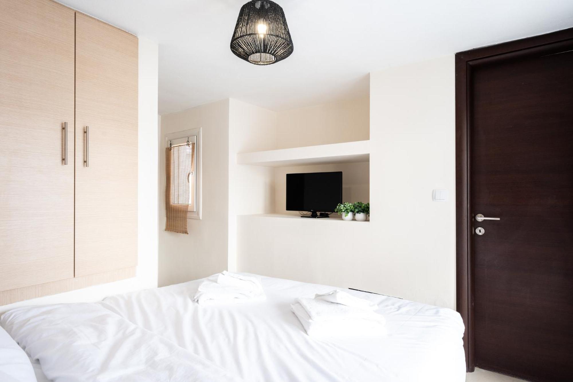Pomegranate Luxury Penthouse Maisonette With Beautiful Terrace & Free Parking By Binobi ! Szaloniki Kültér fotó